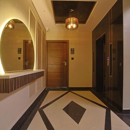 Hotel Golden Peacock Haridwār Buitenkant foto