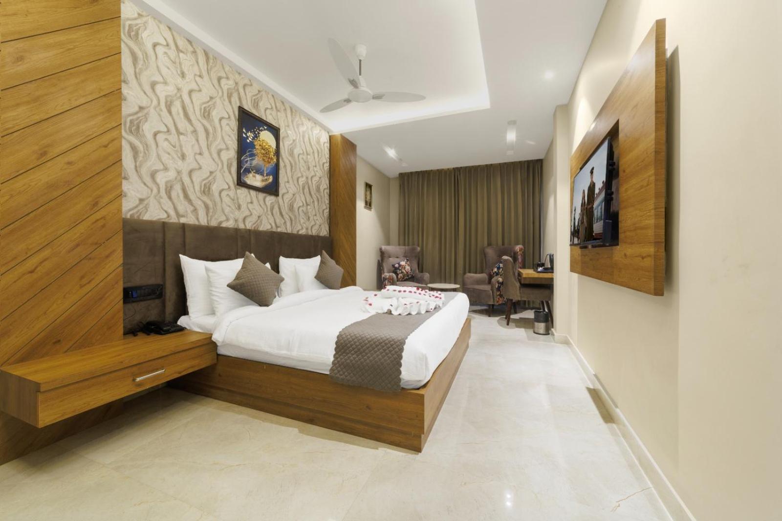 Hotel Golden Peacock Haridwār Buitenkant foto